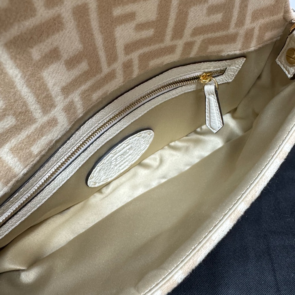 Fendi Vintage Baguette 1997 - Brand New, Authentic - Picture 3 of 7